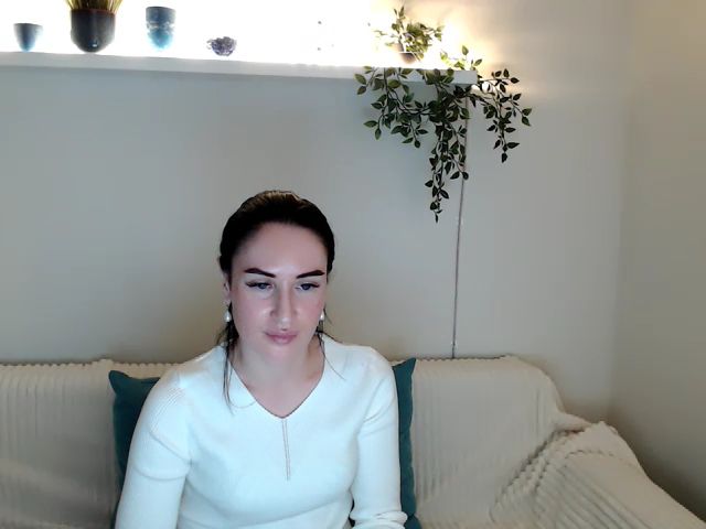 Live sex webcam photo for Lilly_Shine #269272099