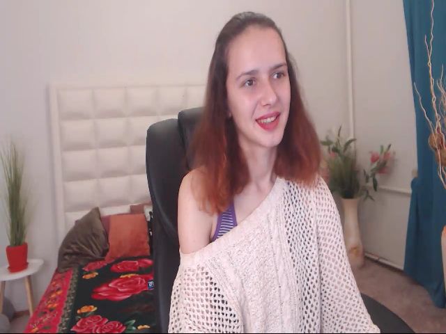 Live sex webcam photo for IrisNichols #269282586