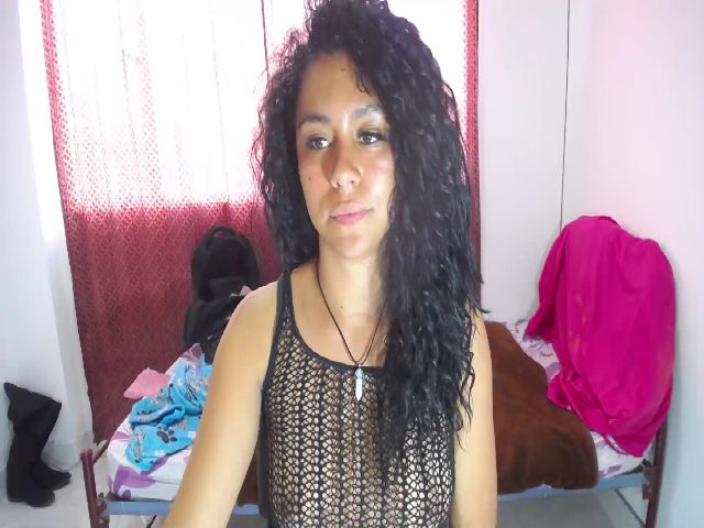 Live sex webcam photo for Vailot_cute #269278530