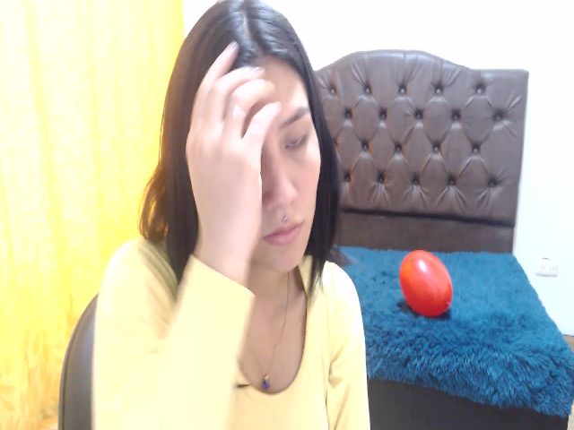 Live sex webcam photo for Emmaafox #269279272