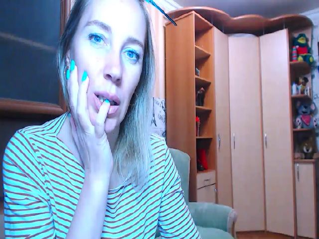 Live sex webcam photo for Oly_nice_ #269277994