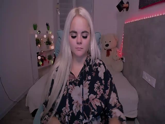 Live sex webcam photo for Jenni__fer #269283784