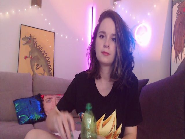 Live sex webcam photo for LizzyPeach #269281989