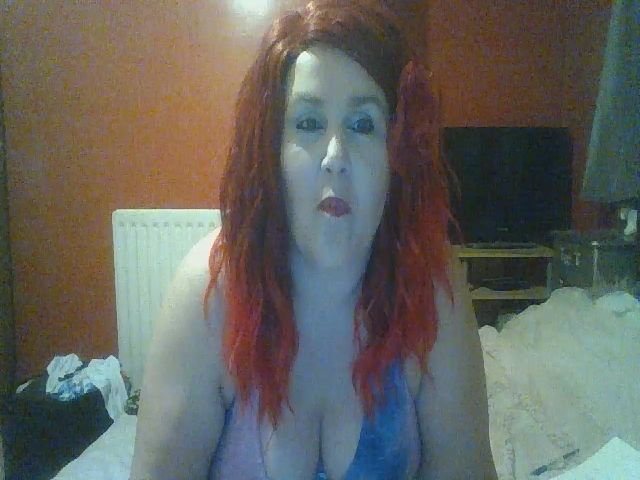 Live sex webcam photo for YUMMYMUMMY39 #269283886