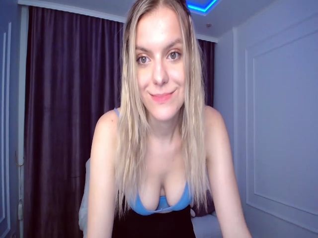 Live sex webcam photo for SolveMysecret #269278403