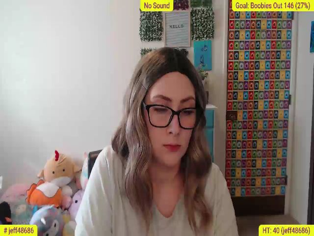 Live sex webcam photo for Violet_Rae_ #269283622