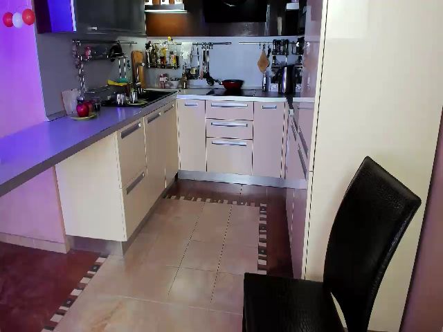 Live sex webcam photo for Katnesshot #269276595