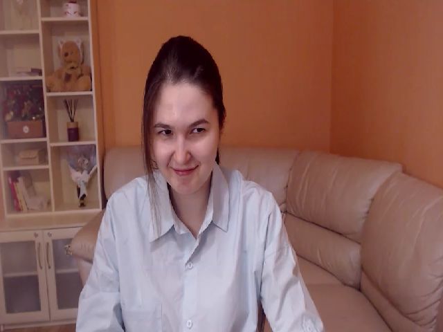 Live sex webcam photo for LiliBrendon #269273873