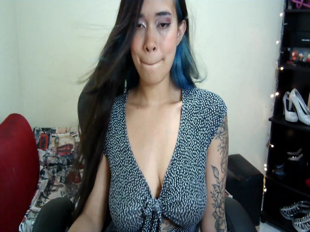 Live sex webcam photo for Anyablack2 #269268175