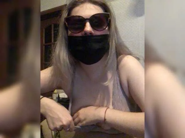 Live sex webcam photo for Irish8m #269266012