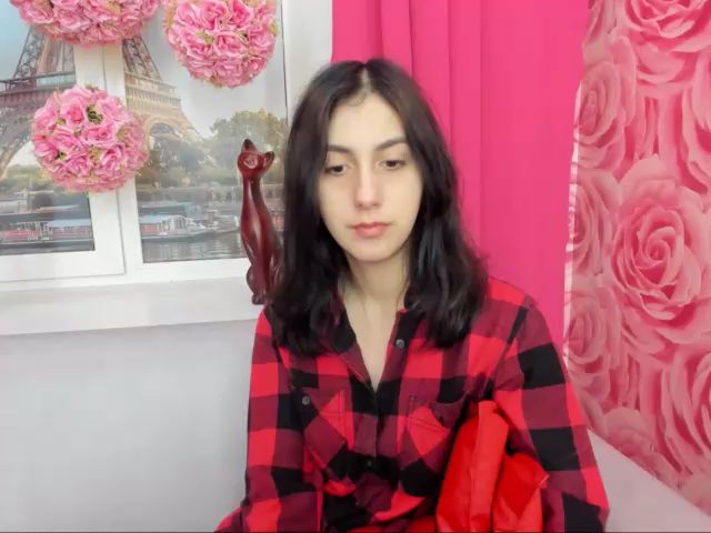 Live sex webcam photo for SarahBanks #269267786