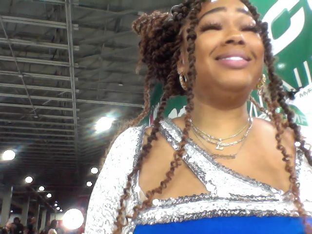 Live sex webcam photo for HoneyBusty69 #269268083