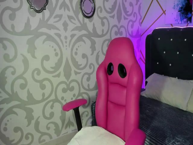 Live sex webcam photo for A_nastasia #269276836