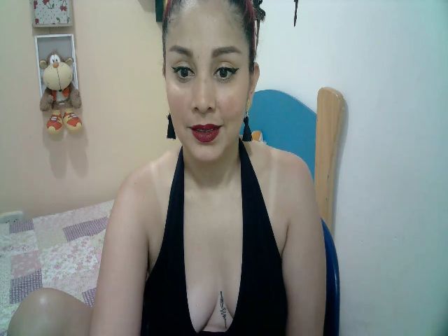 Live sex webcam photo for pamela_kuttee #269269268