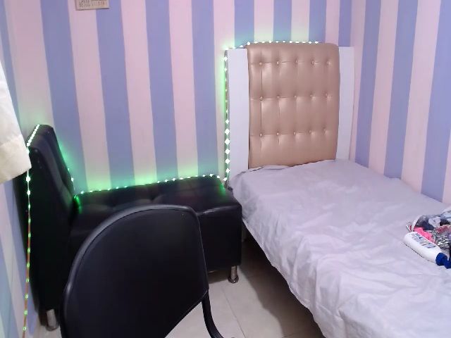 Live sex webcam photo for Britany29 #269268963