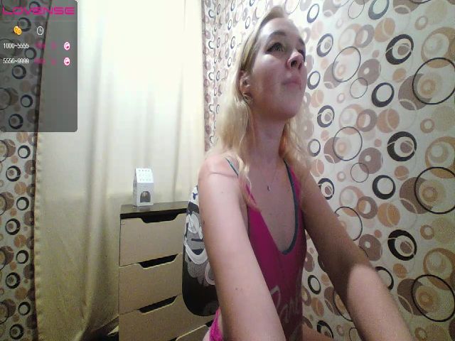 Live sex webcam photo for Daddys__girl_ #269278916