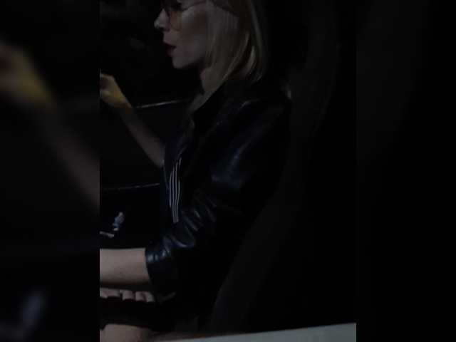 Live sex webcam photo for trahobab1 #269279410