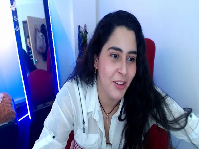 Live sex webcam photo for Viviana_sanz #269277954