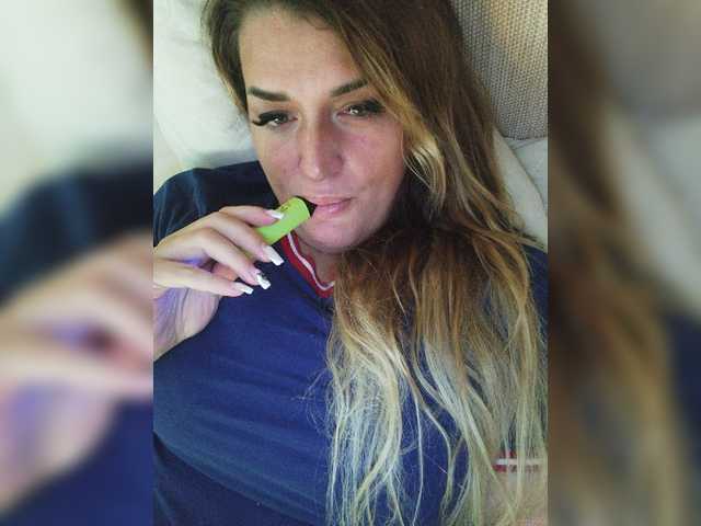 Live sex webcam photo for Wennice #269270867