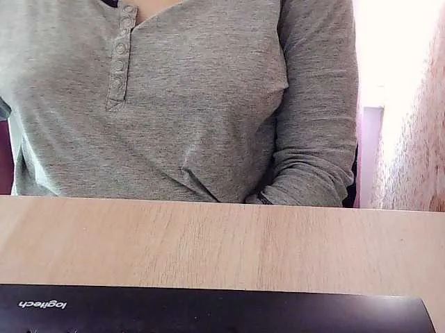 Live sex webcam photo for Yoursweetbaby #269275824