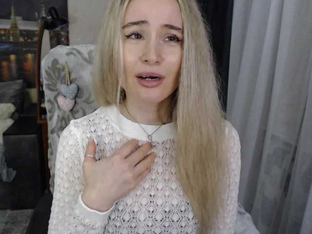 Live sex webcam photo for xyliganka777 #269284575