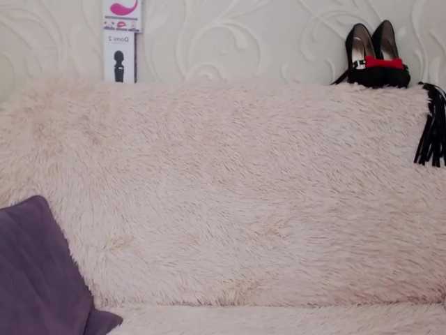 Live sex webcam photo for LadyMoonLight #269289243