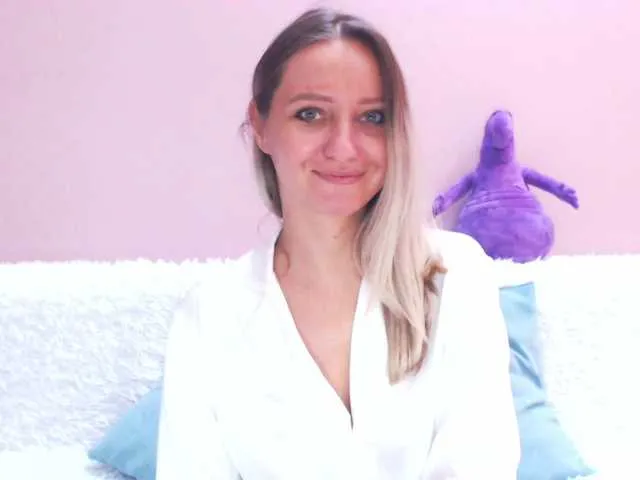 Live sex webcam photo for Gamora- #269284675