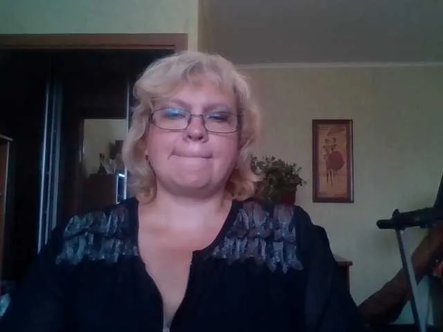 Live sex webcam photo for LOLA88888 #269292055