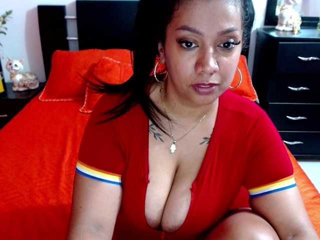 Live sex webcam photo for DIVASEX99 #269285573