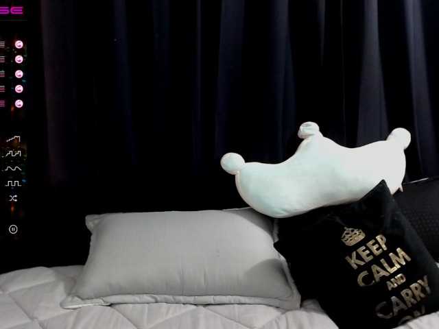 Live sex webcam photo for Lu-baby #269285724