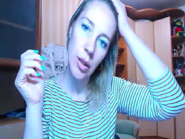 Live sex webcam photo for Oly_nice_ #269292828