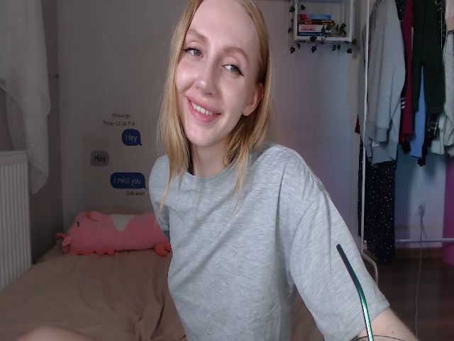 Live sex webcam photo for soo_emma #269290454