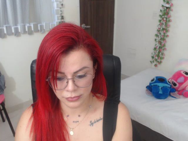 Live sex webcam photo for MILF_karol #269286111