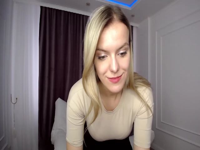 Live sex webcam photo for SolveMysecret #269292925