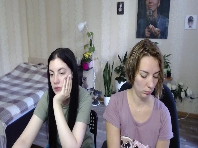 Live sex webcam photo for Emi_lywild #269287856