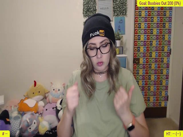 Live sex webcam photo for Violet_Rae_ #269287854