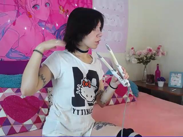 Live sex webcam photo for Vivienlow #269291288