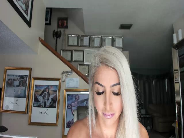 Live sex webcam photo for ADRIANA_FOX #269296086