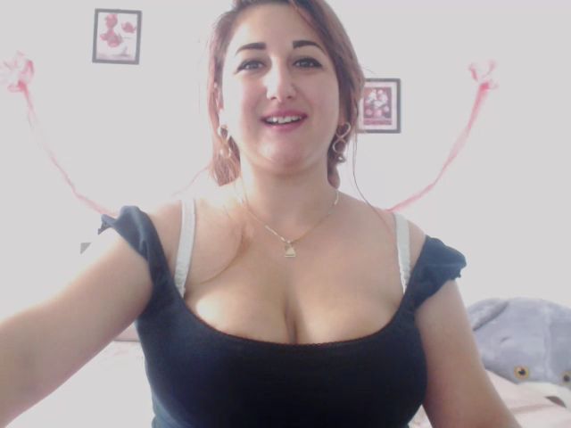 Live sex webcam photo for KinkyMyax #269290270