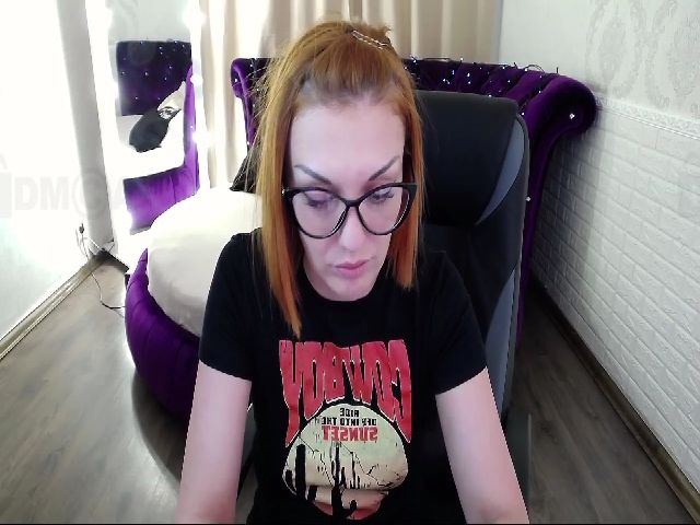 Live sex webcam photo for Red_Bunnyy #269293153