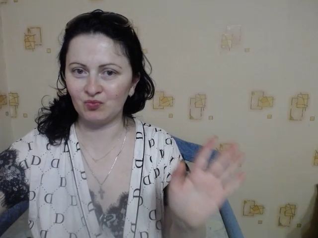 Live sex webcam photo for Alice2005 #269290466