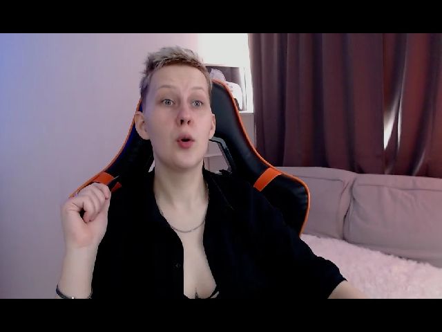 Live sex webcam photo for Oh_daisy #269291036