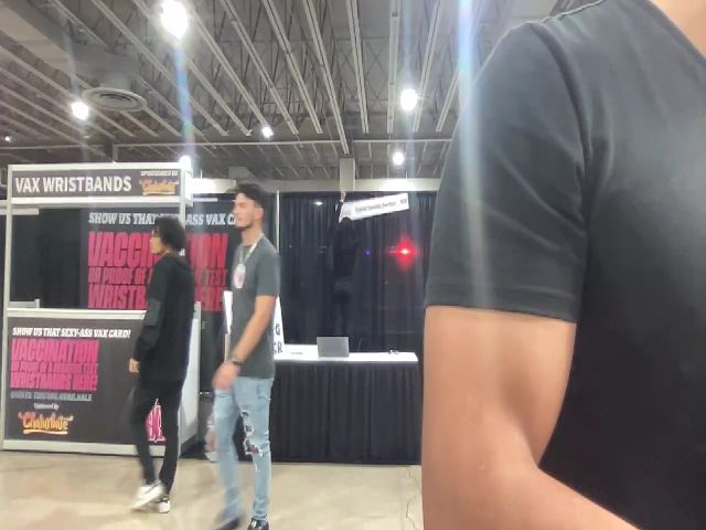 Live sex webcam photo for Itsivyblue #269297413