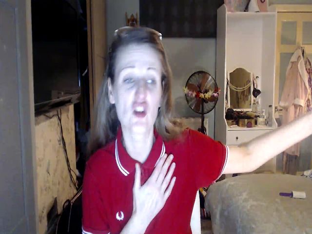 Live sex webcam photo for EnglandsRose #269287283