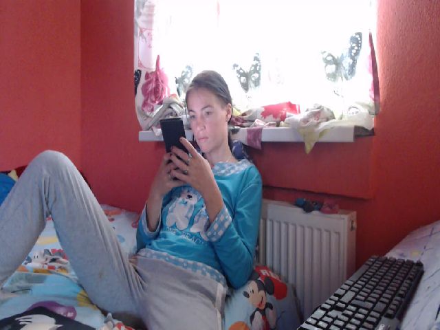 Live sex webcam photo for HOT_JULLYXXX #269293482