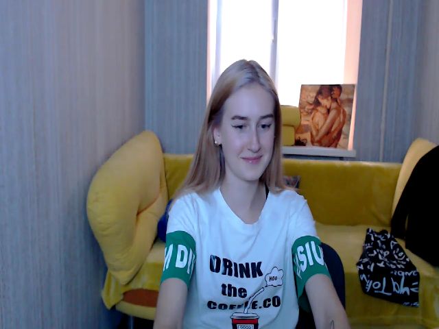 Live sex webcam photo for Honey_dream #269292456