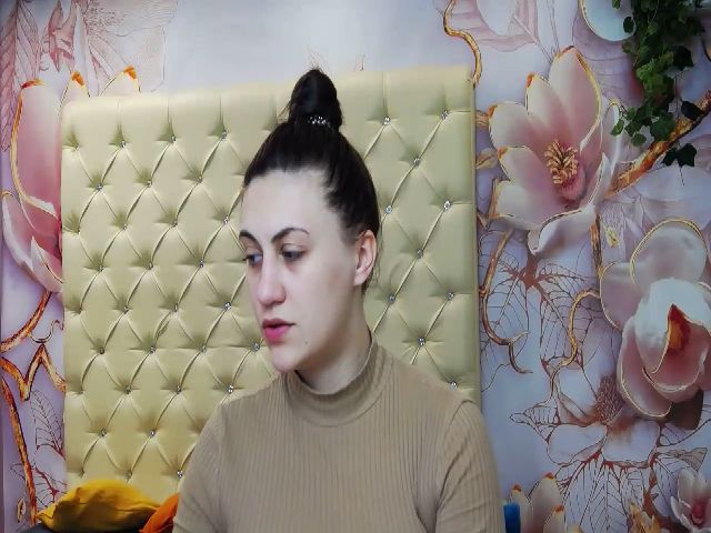 Live sex webcam photo for KristyWalsh #269291402