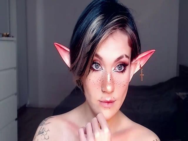 Live sex webcam photo for Hella_Hell #269291025