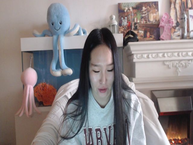 Live sex webcam photo for JennieKimm #269287435