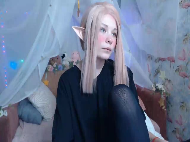 Live sex webcam photo for Miss_Toree #269286902